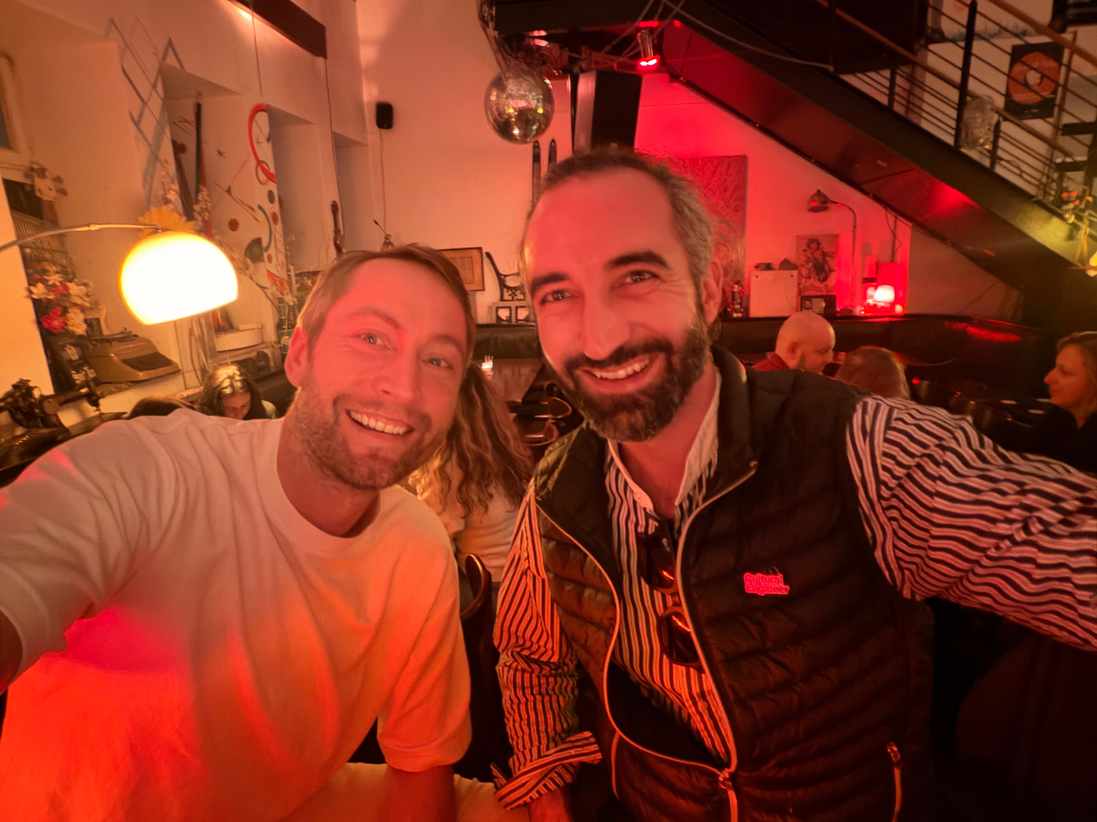 LUKSO meets Aeternity -> superhero app